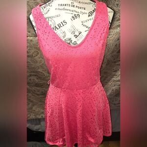 Light weight spring semi formal lacy pink dress. Size 7